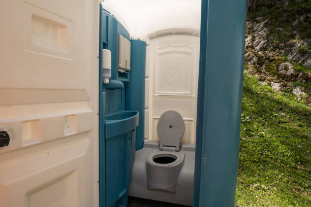 Best Portable restroom trailer rental  in Jacksonville, AL